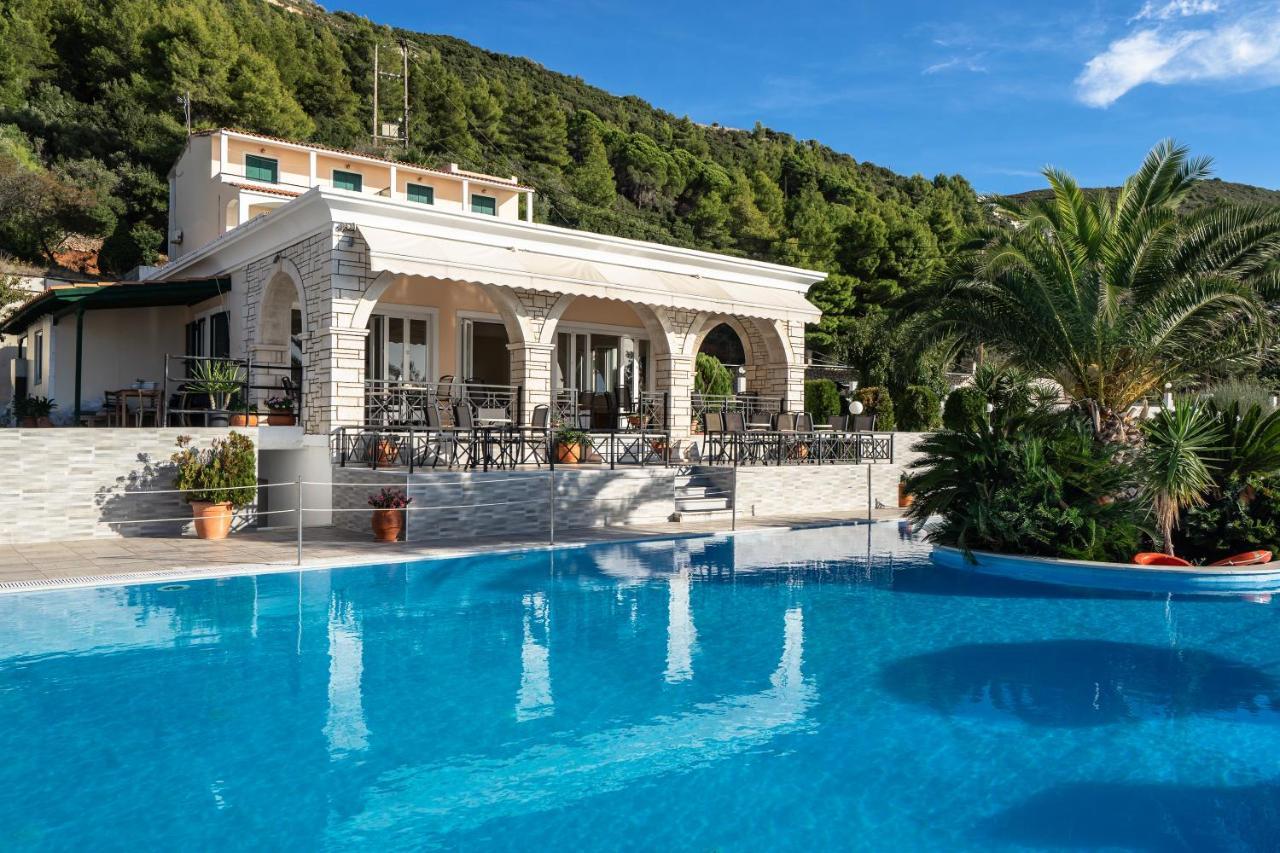 Sunset Premium Studio C Agios Nikitas Exterior photo