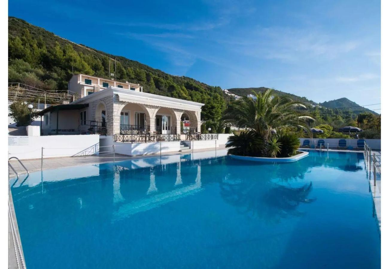 Sunset Premium Studio C Agios Nikitas Exterior photo